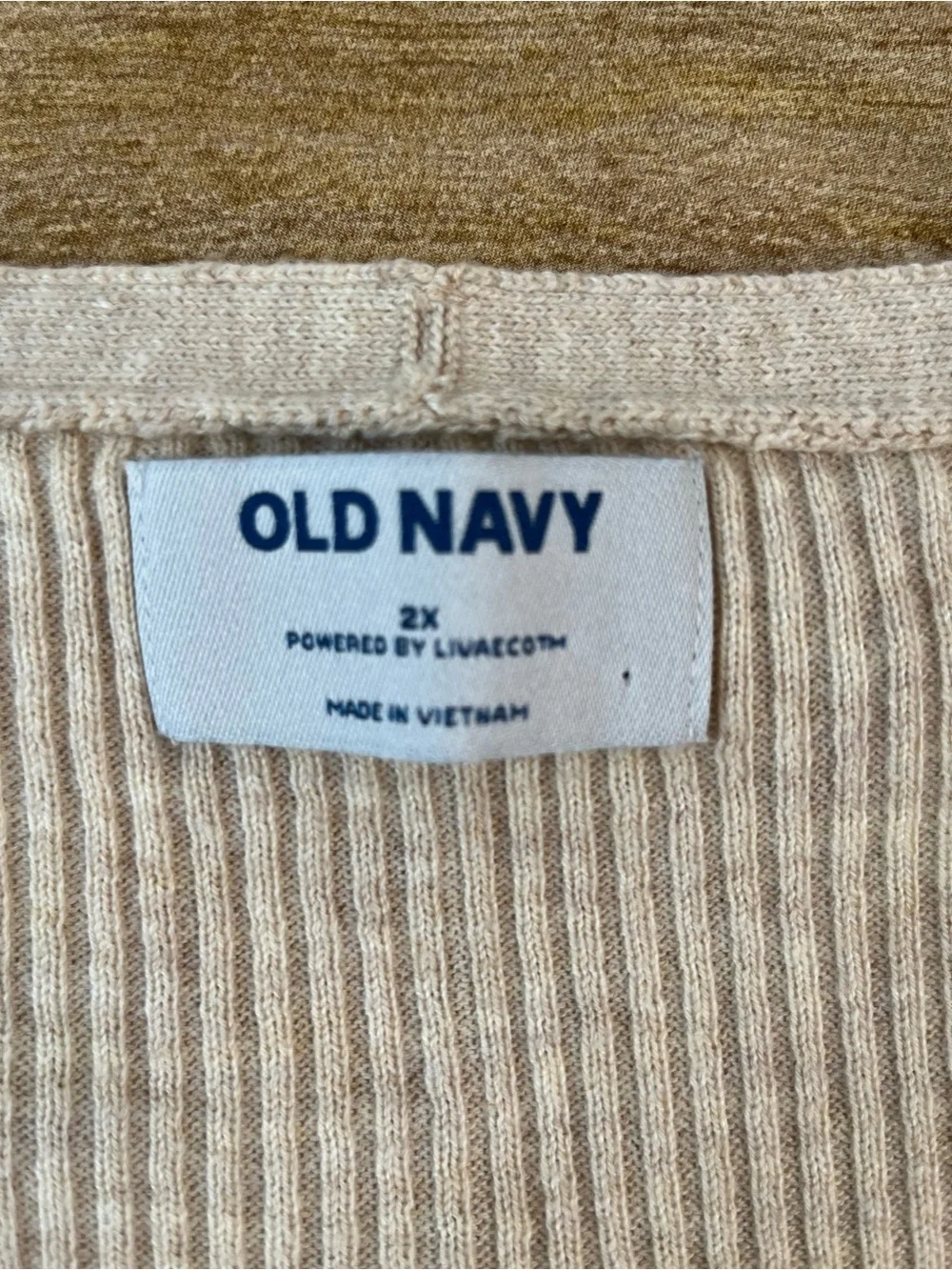 Old Navy Women's Cropped Beige Ribbed V-Neck Button-Front Cardigan EUC Size 2X
